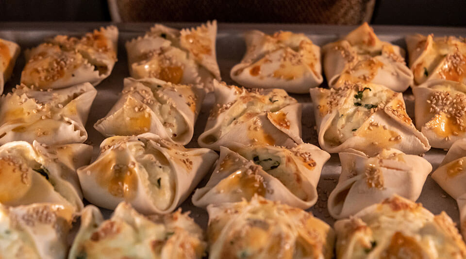 traditional Cretan cheesepies