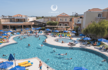 Crete hotel with water park